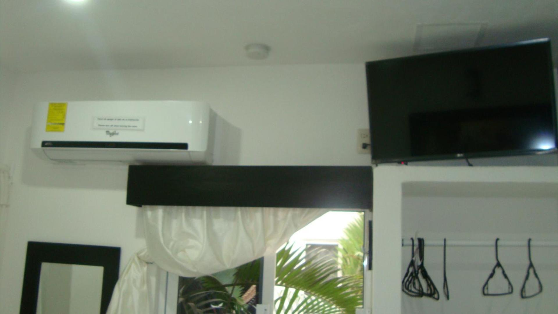 Hotel & Suites Vayor San Patricio Melaque Ruang foto
